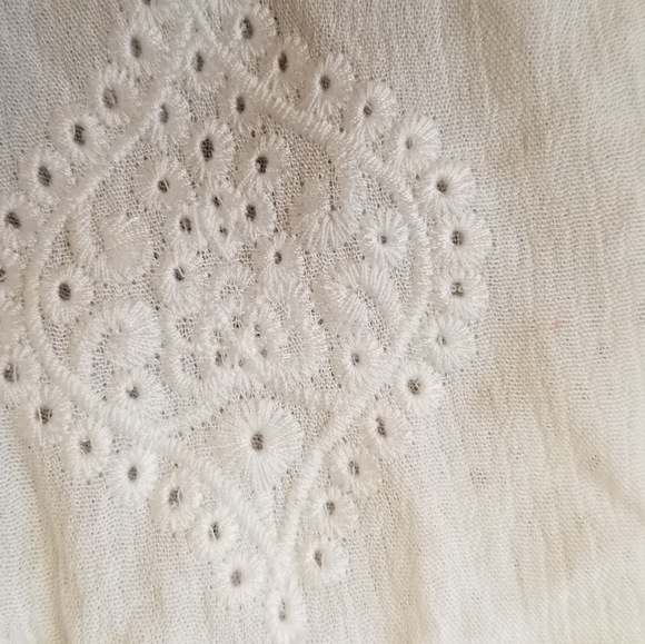 Love Stitch bohemian chic lace blouse - Picture 8 of 10